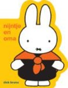 nijntje en oma.jpg